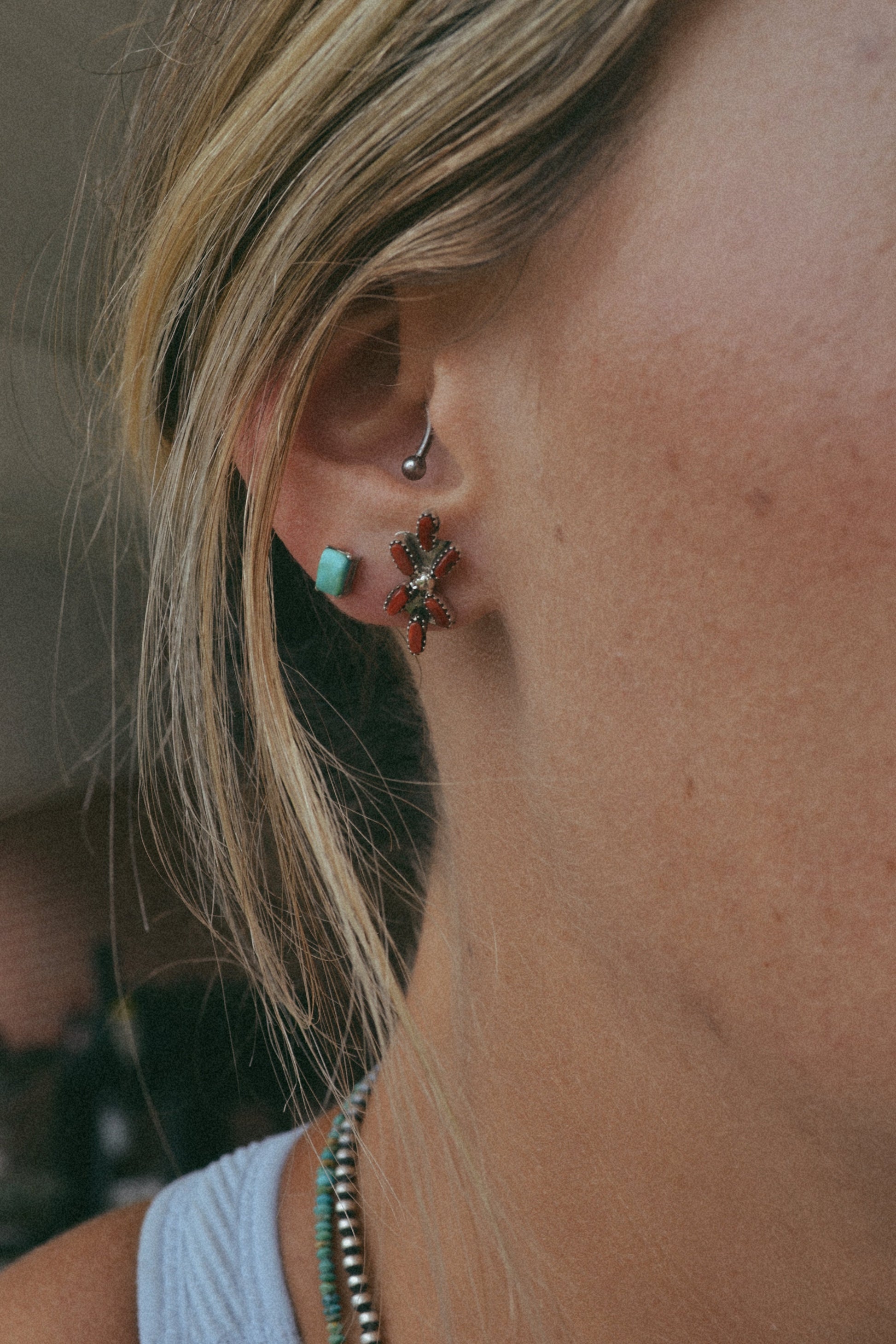 The Roja Studs